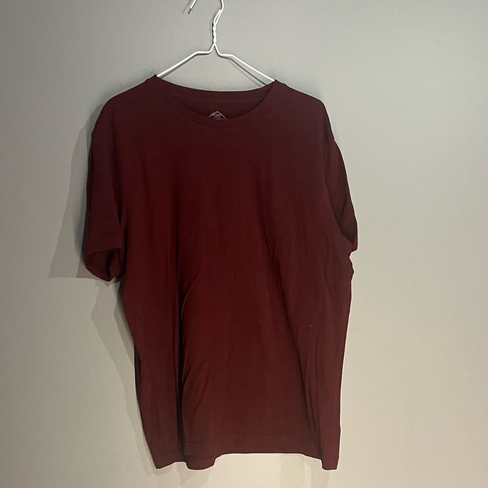 Maroon short sleeve men’s
